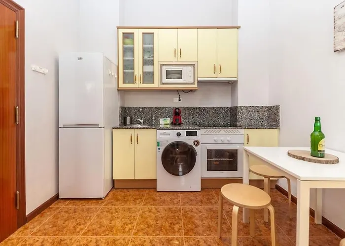 Charming Apartment In Gijon - Private Garden