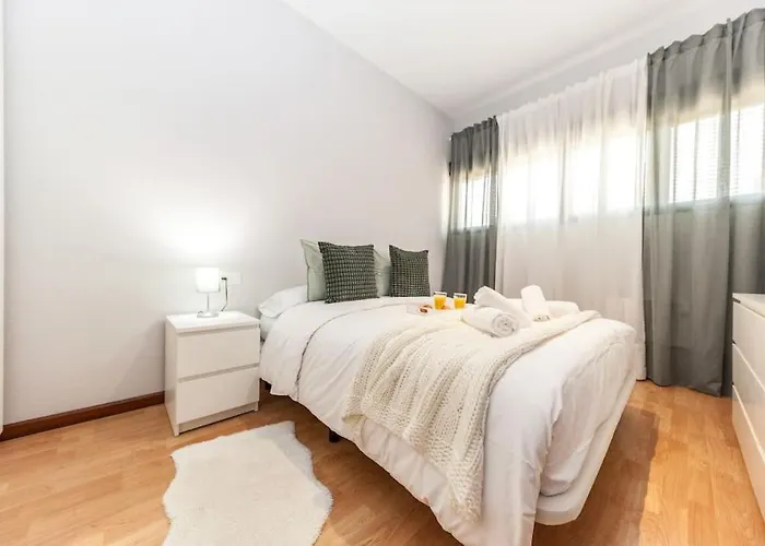 Charming Apartment In Gijon - Private Garden